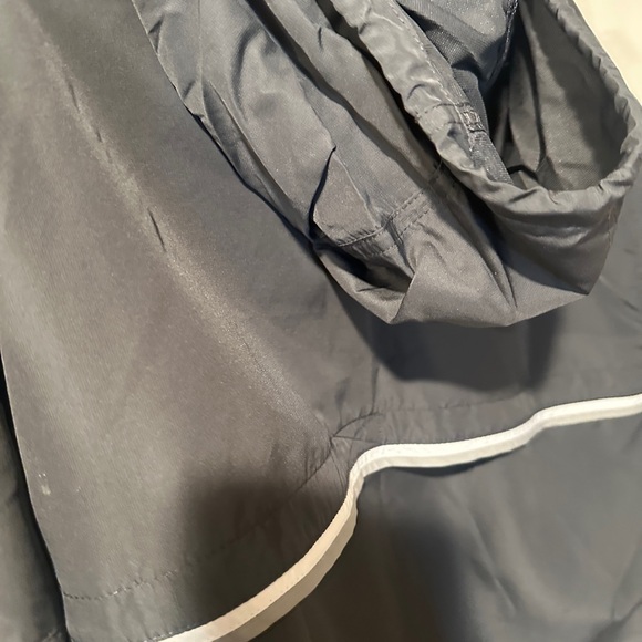 Nike Men's Gray Jacket Windbreaker - Picture 4 of 9